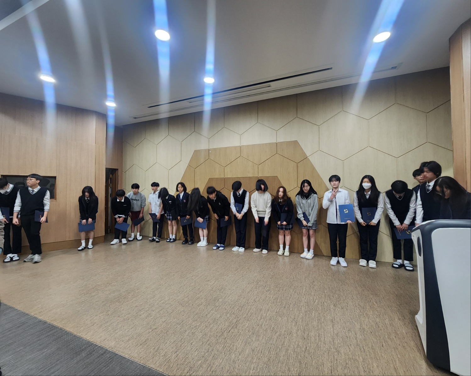 학생자치회 임원, 학급 임원 임명장 수여식 사진